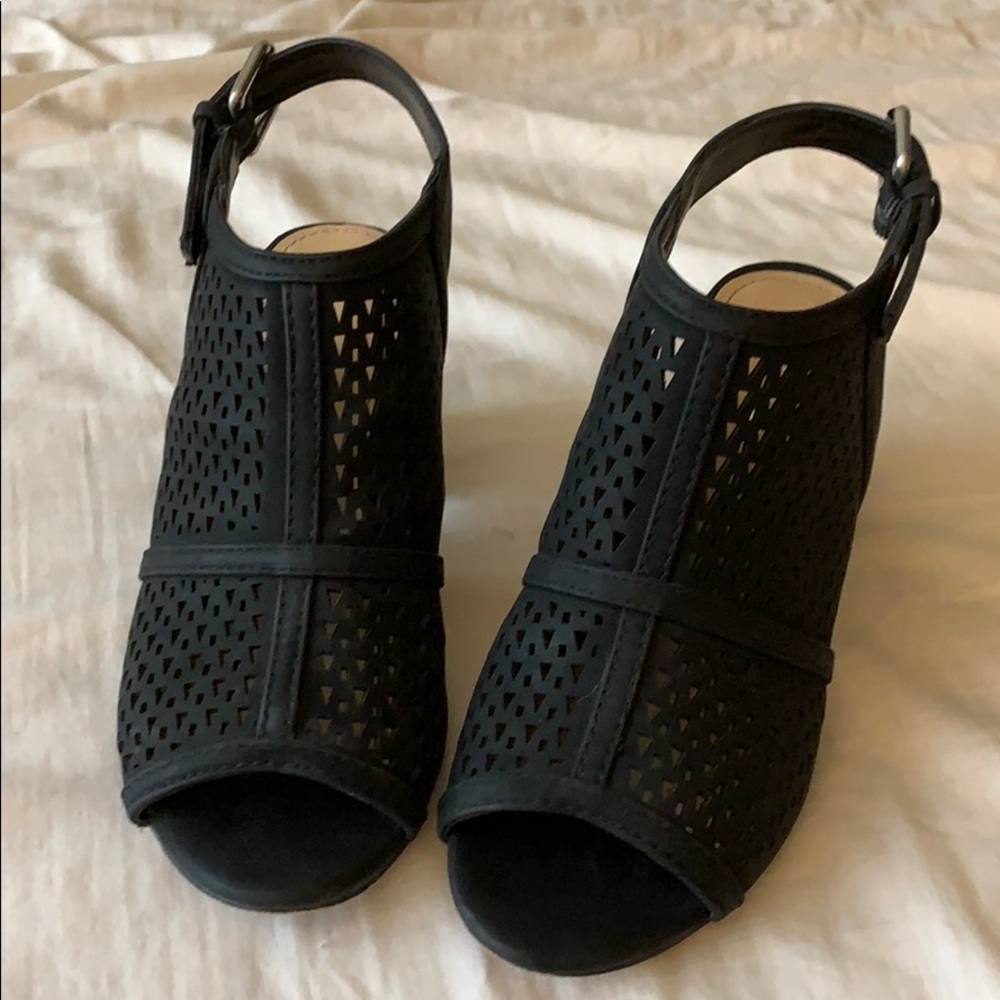 Peep toe heals